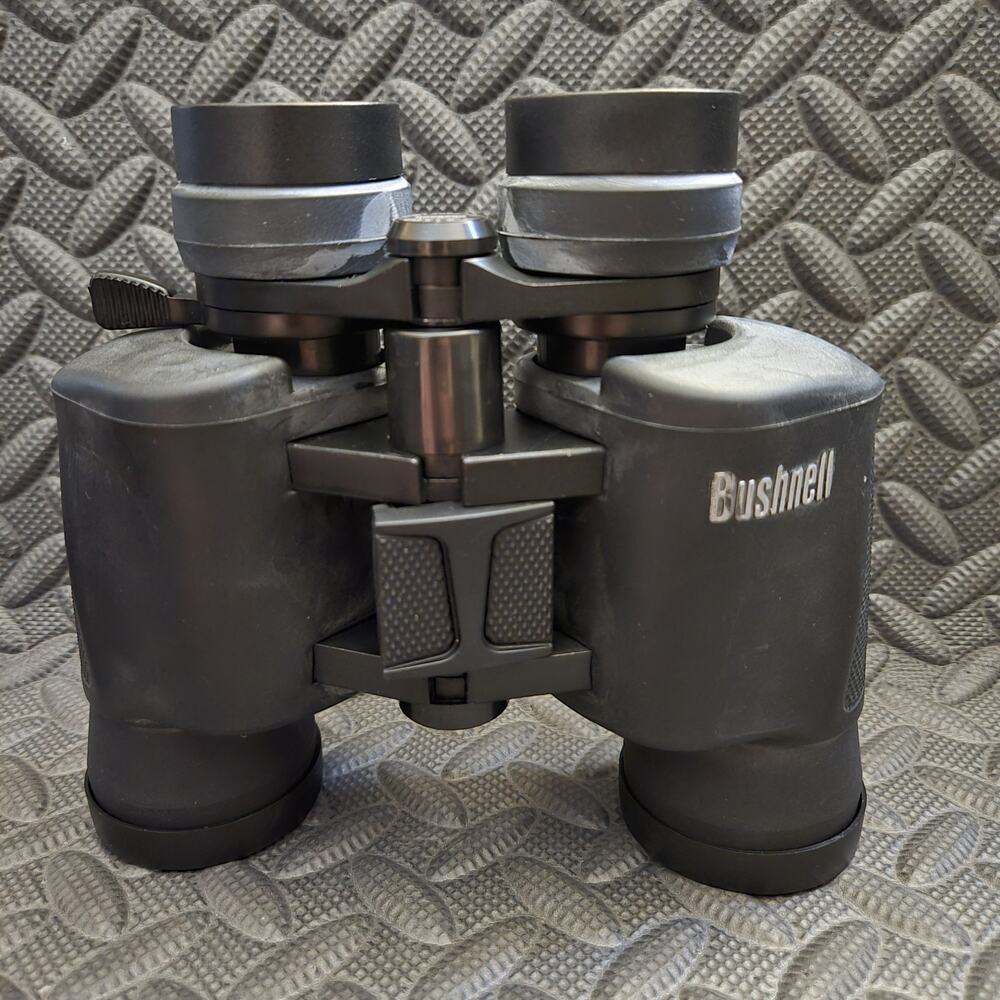 Bushnell Binoculars w Case & Strap Black Outdoor Hunting Birding